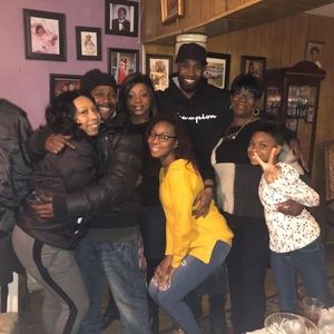 Meet your Posher, Mofioso